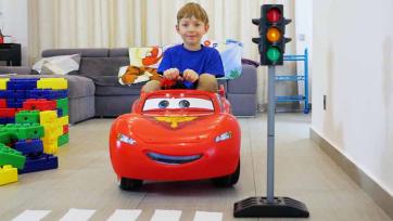 Traffic Trouble! – Mommy Builds a Racey Road and Crash-Boom Fun Happens!