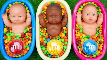Colorful Candy Play with Baby Dolls Learning Bright Colors for Kids