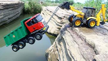 The Great Toy Vehicle Splash Race - Tractors vs Trucks at the River