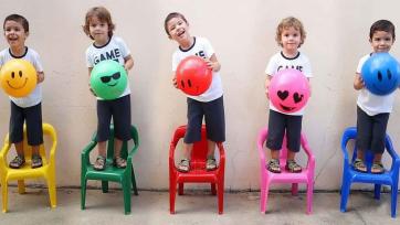 Kids Color and Emoji Balloon Game - Fun Color Matching Adventure for Toddlers